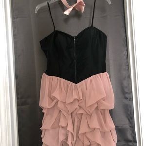 Gorgeous dress. Never worn